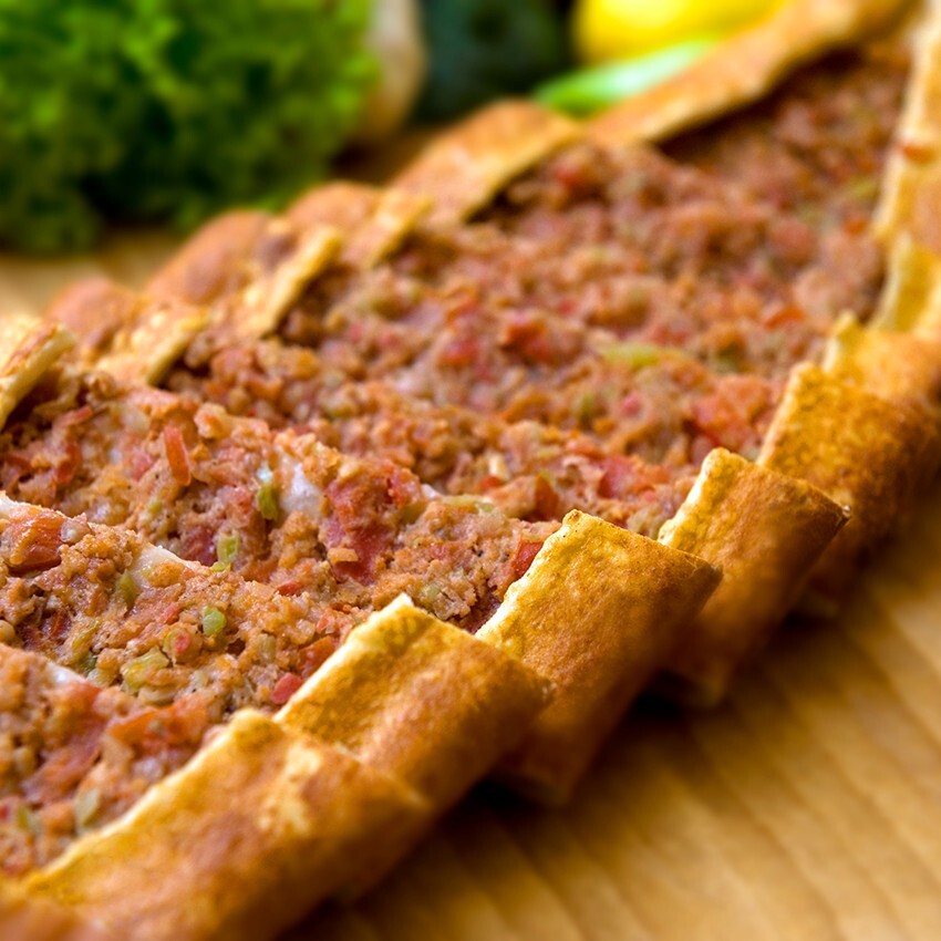 Mercimek Çorbası +Kıymalı Pide +Coca Cola 330 ml