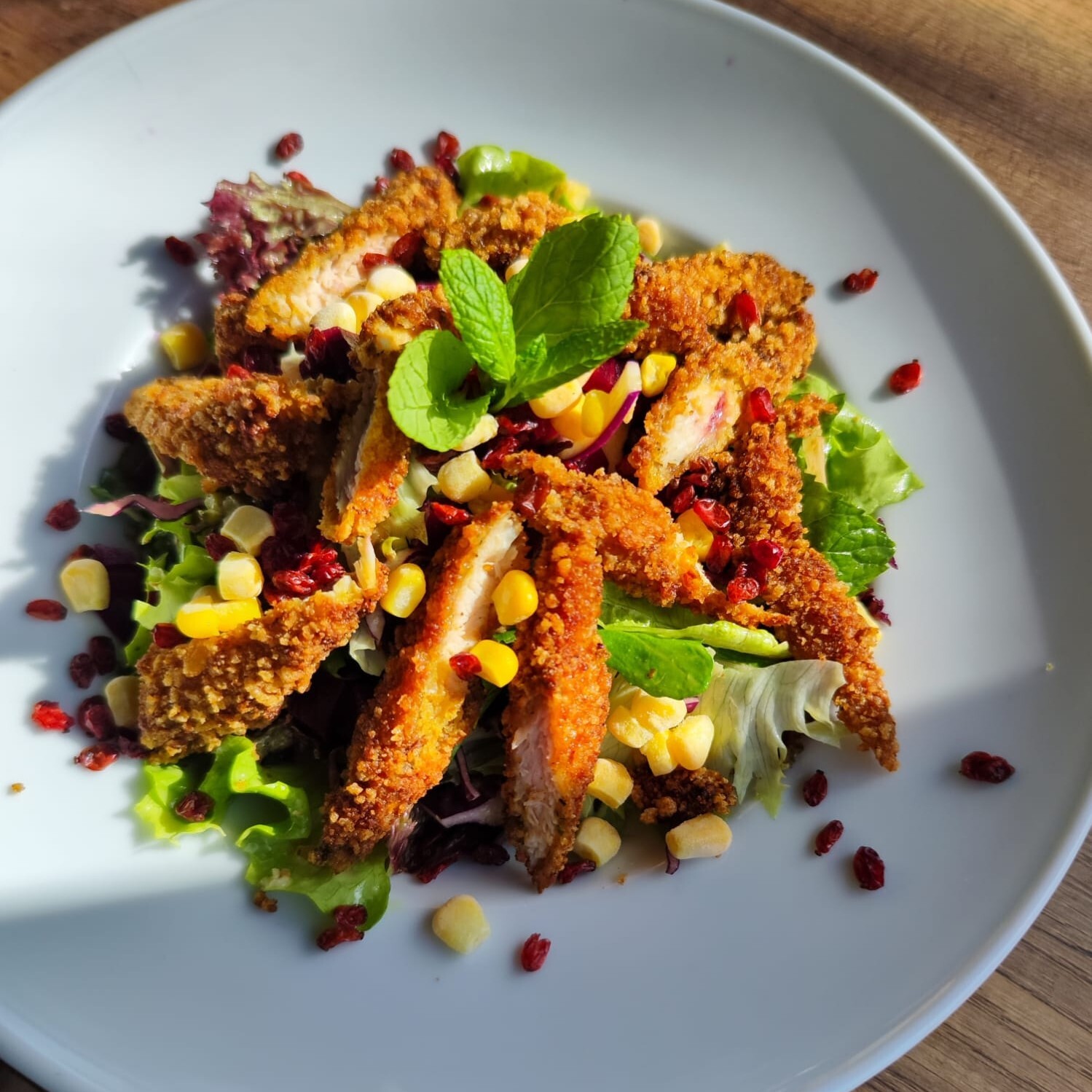 Kajun Tavuk Salata