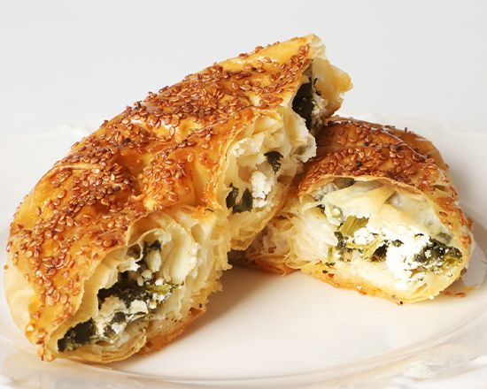 Ispanaklı Peynirli Gül Böreği