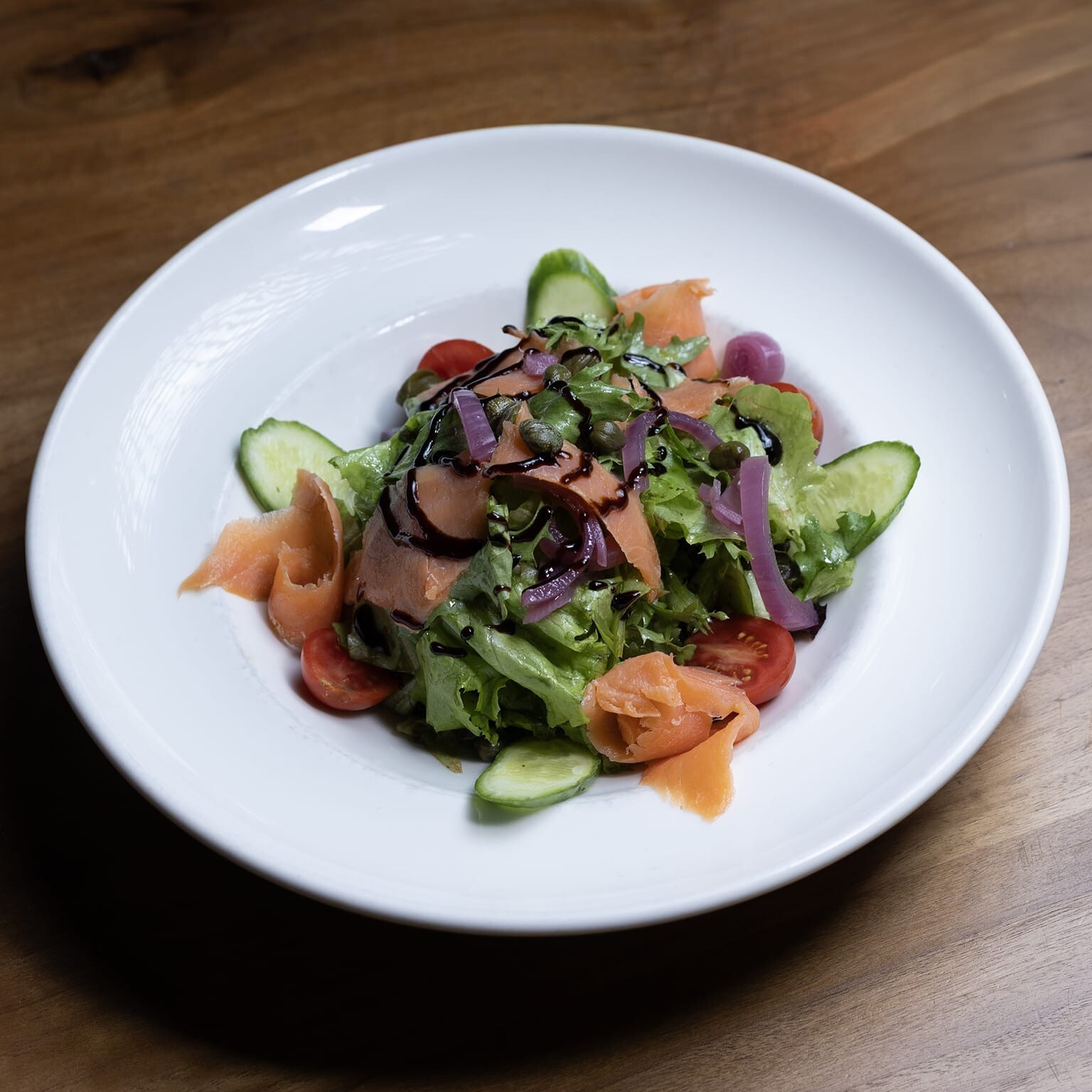 Füme Somon Salata