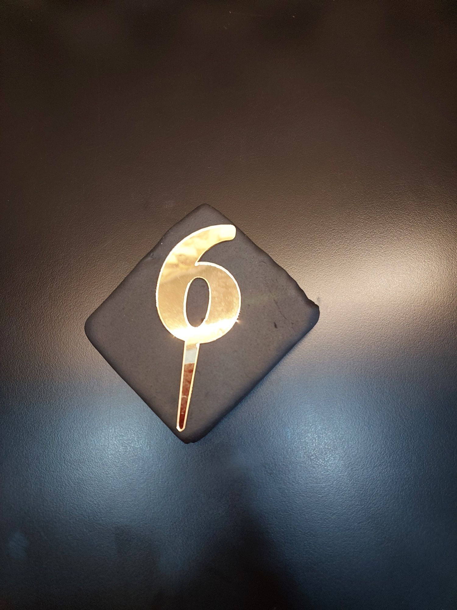 6 Rakamı Gold Pleksi