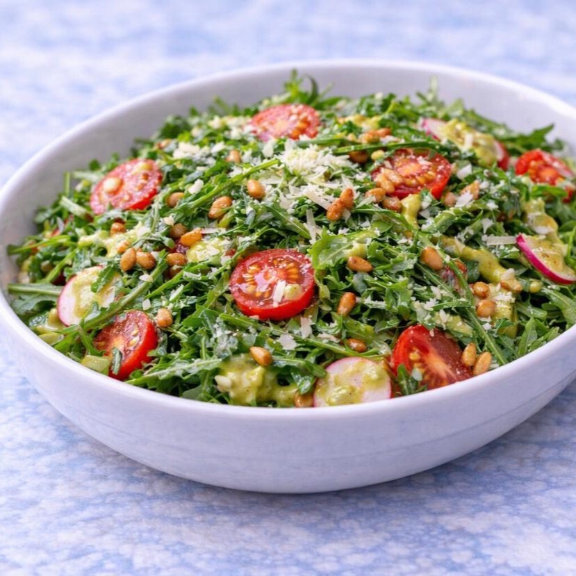 Roka Salatası (Avokado Soslu)