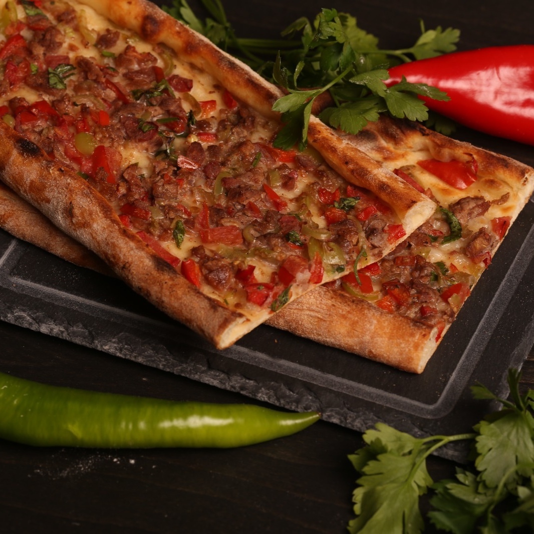Kuşbaşılı Pide Menü
