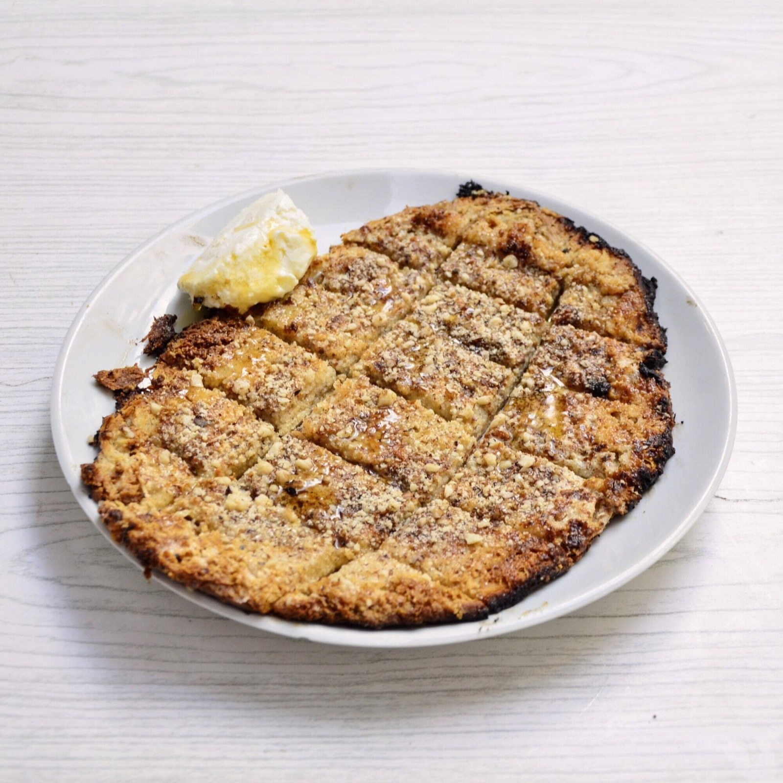 Kuru İncirli Tahinli Pide