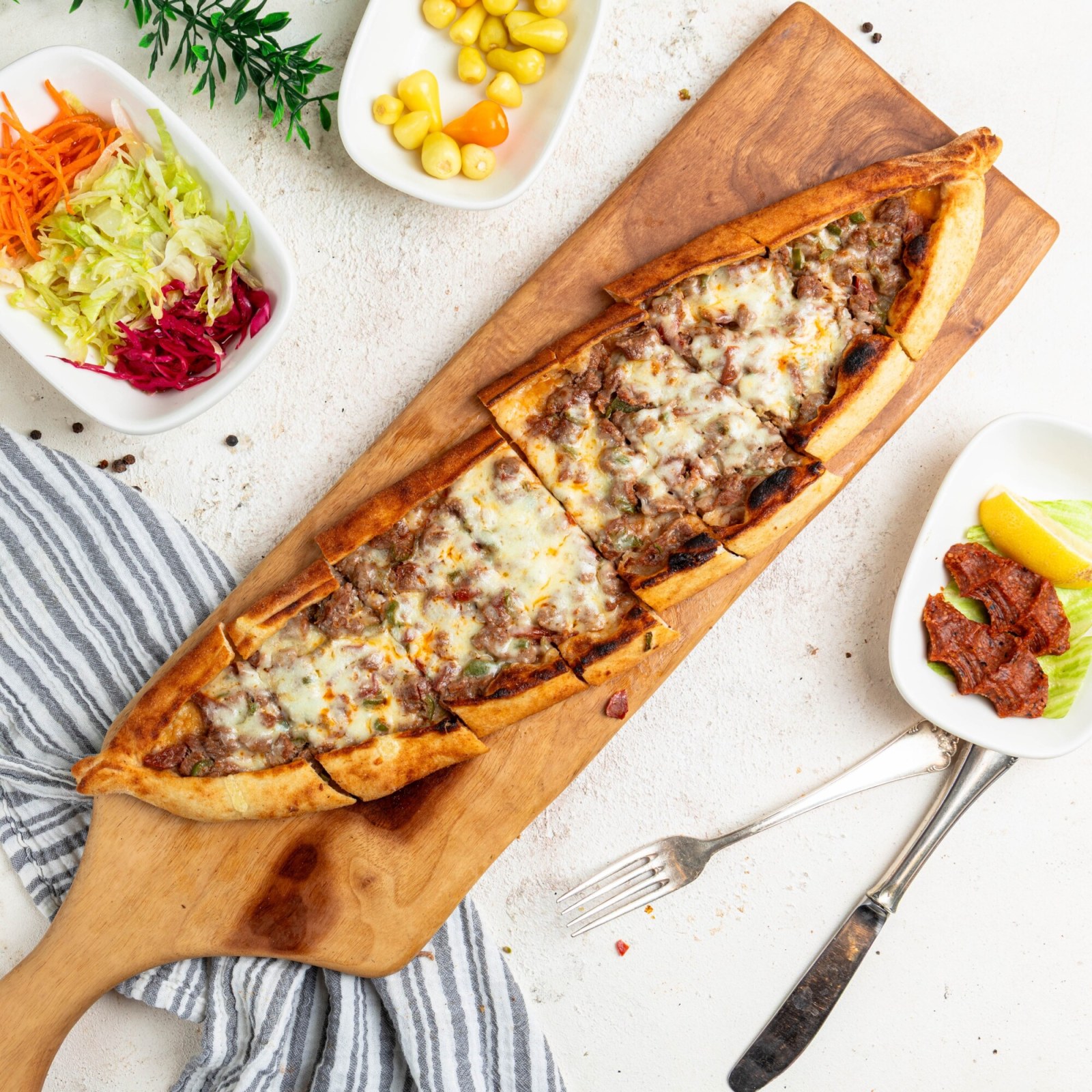 Kuşbaşı Kaşarlı Pide