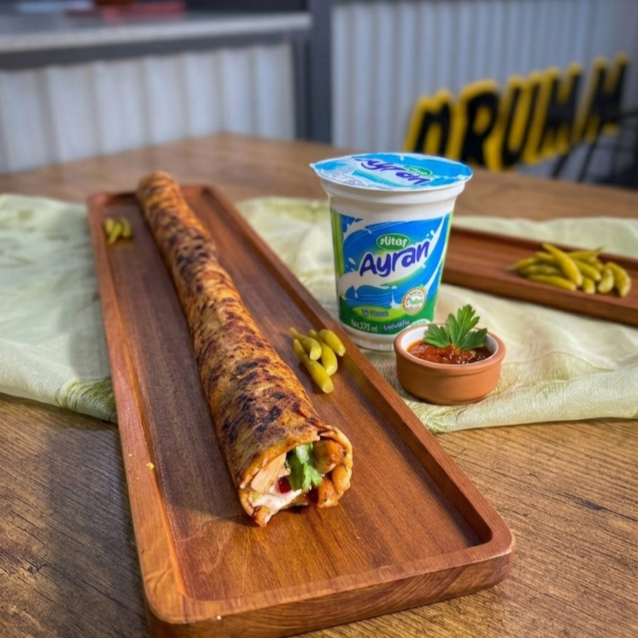 Özel Soslu Zurna Dürüm 70 Cm 130 Gr + Sütaş Ayran 275 Ml