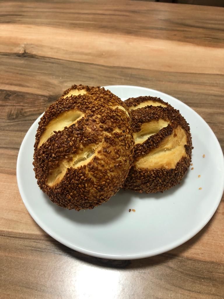 Kaşarlı Soslu Poğaça