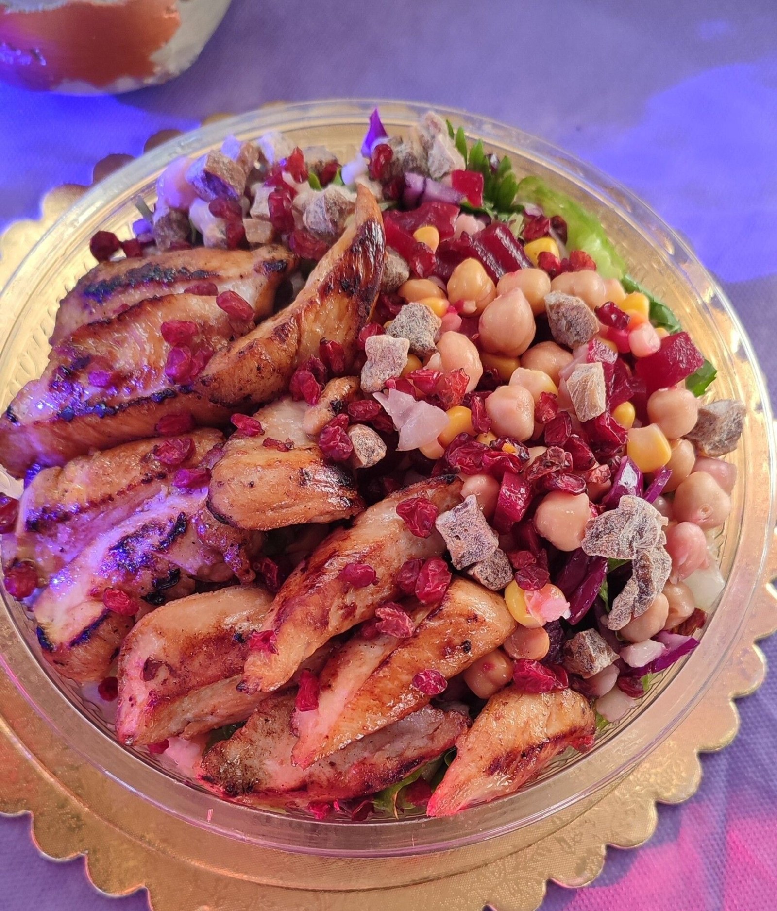 Izgara Tavuk Salata