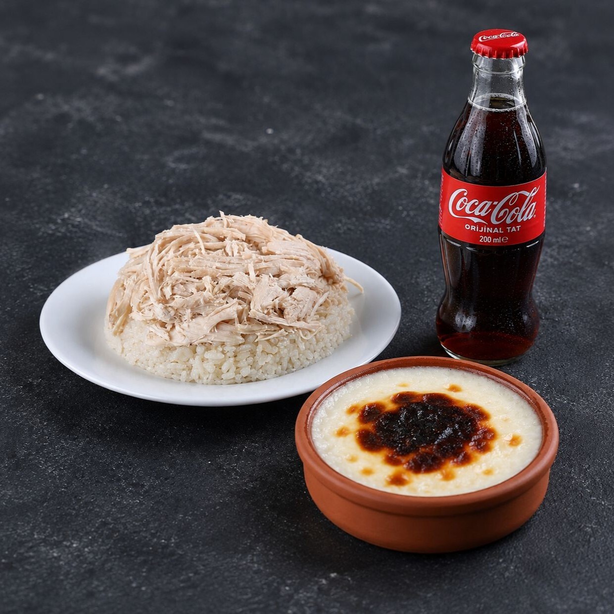 Tavuk Pilav + Coca Cola + Hamsiköy Güveçte Sütlaç
