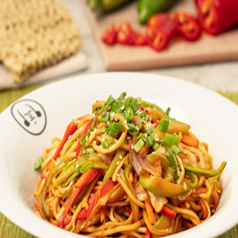 Sebzeli Noodle
