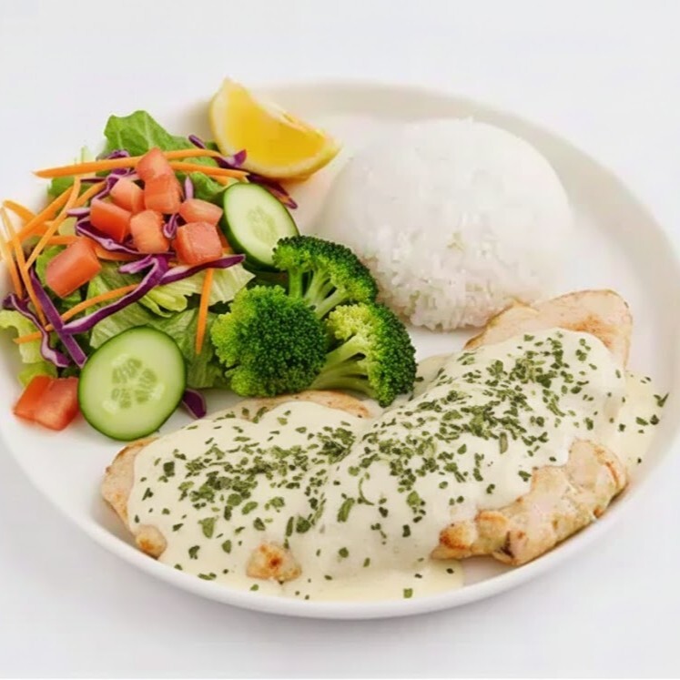 Chicken Wıth Caesar Sauce Plate