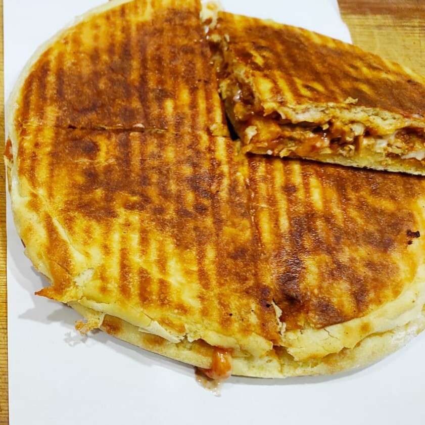 Bazlama Ekmeğinde Tavuk Fajita