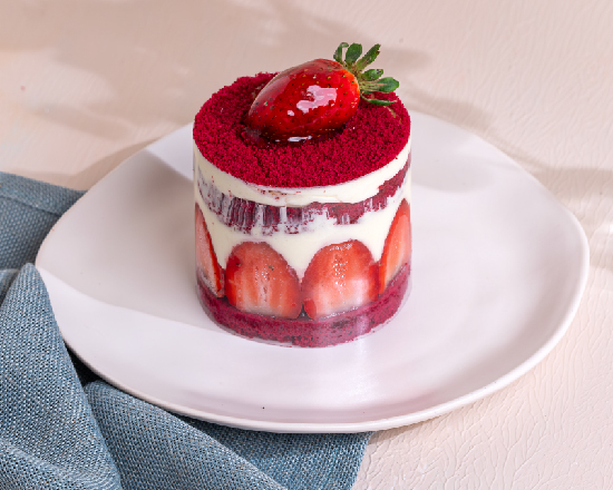 Çilekli Redvelvet