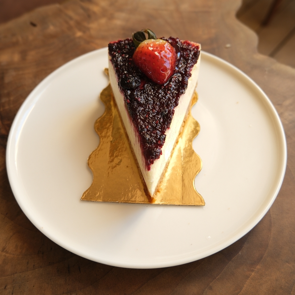 Orman Meyveli Cheesecake