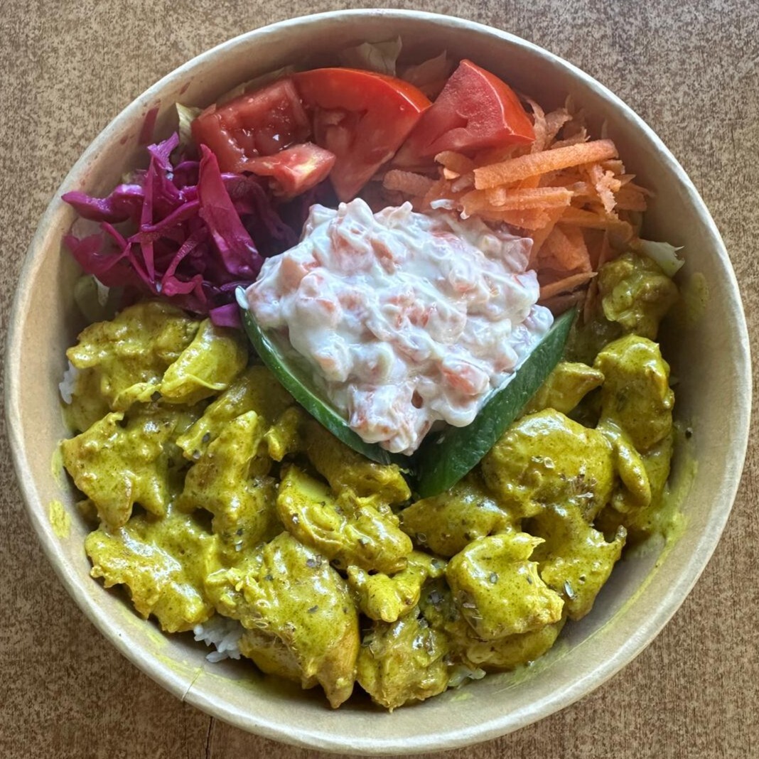 BowL 32 Köri Krema Tarator Pesto Soslu Makarna & Curry Cream Tarator Pesto Sauce Pasta