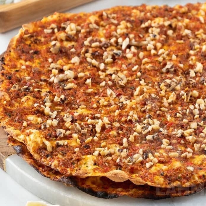 Cevizli Lahmacun