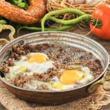 Kıymalı Yumurta