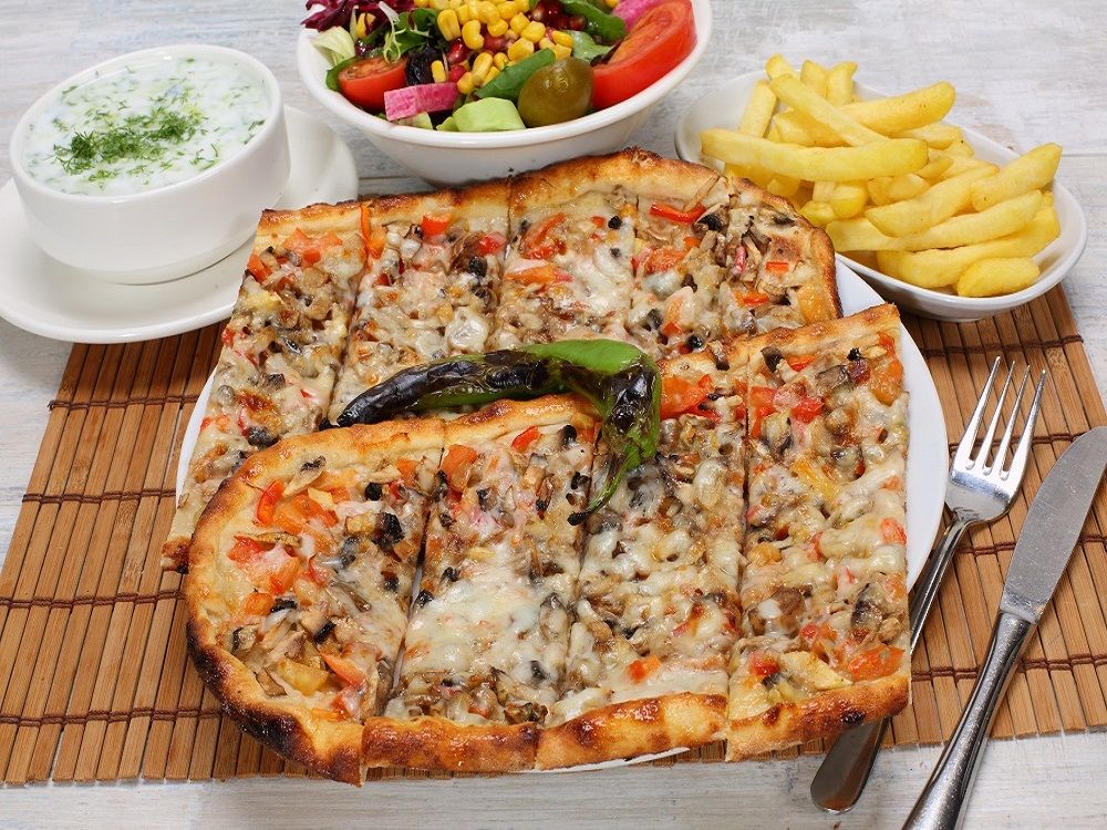 Mantarlı Kaşarlı Pide