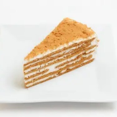 Medovik Cake