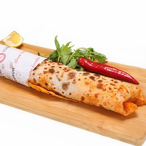 Antakya. Usulü. kaşarlı. Soslu Tavuk döner dürüm