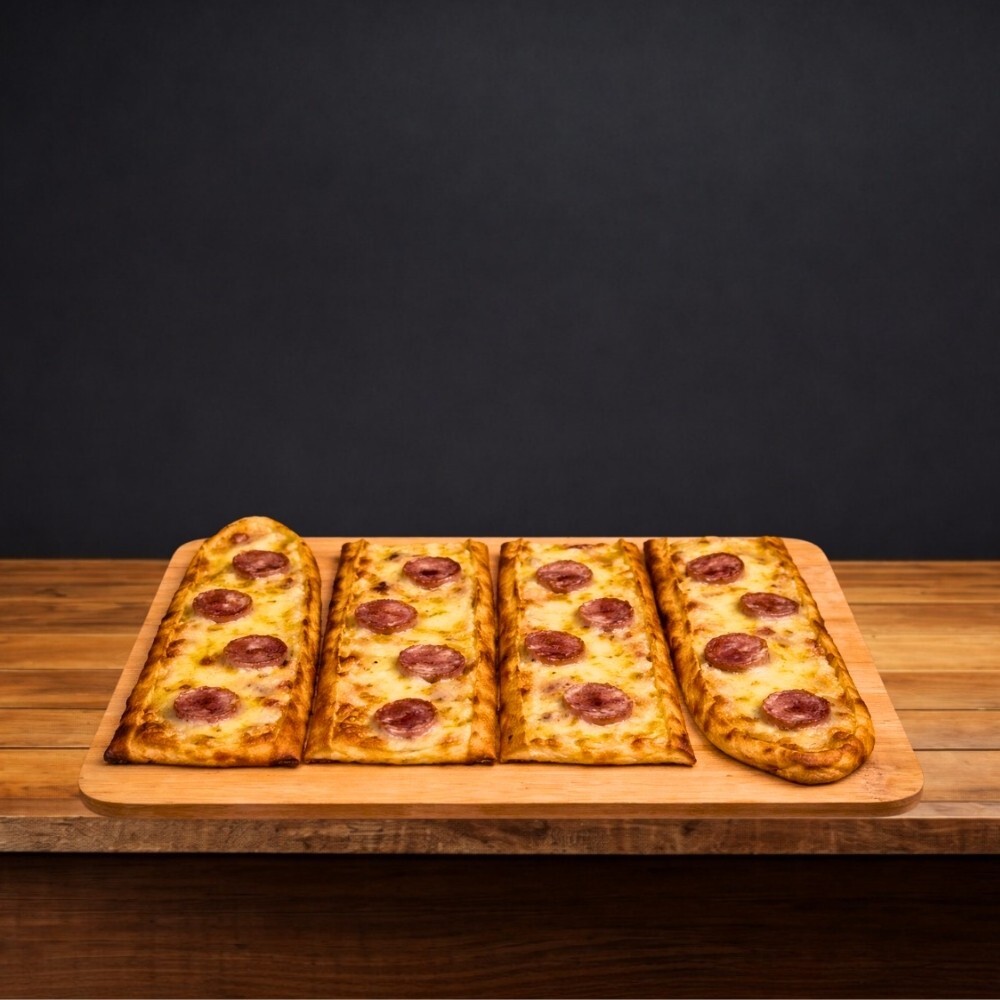 Sucuklu Kaşarlı Pide
