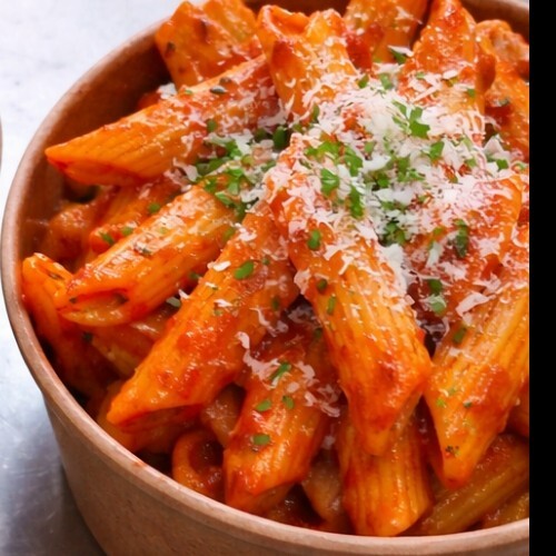 penne arrabiatta tavuklu (acılı)