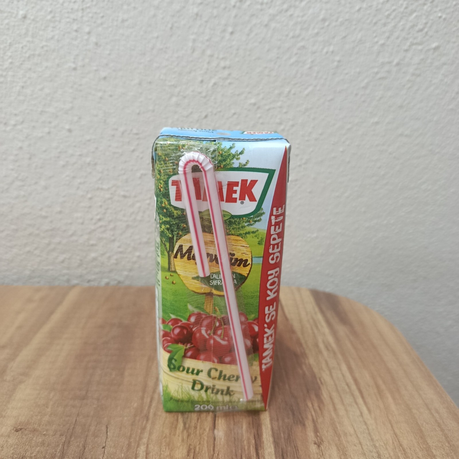 Vişneli Meyve Suyu