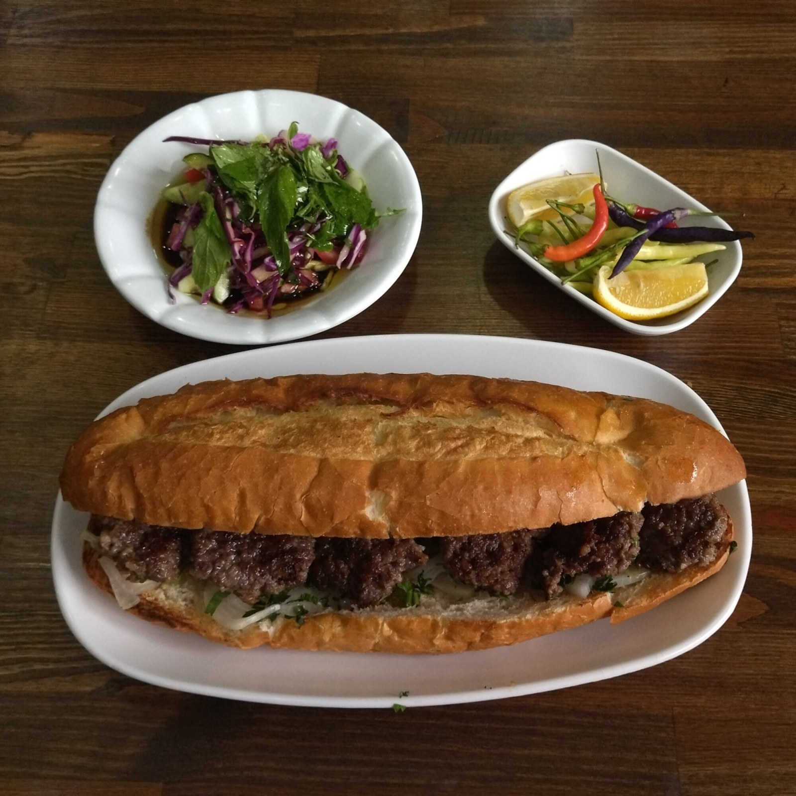 Bütün Ekmek Arası Köfte