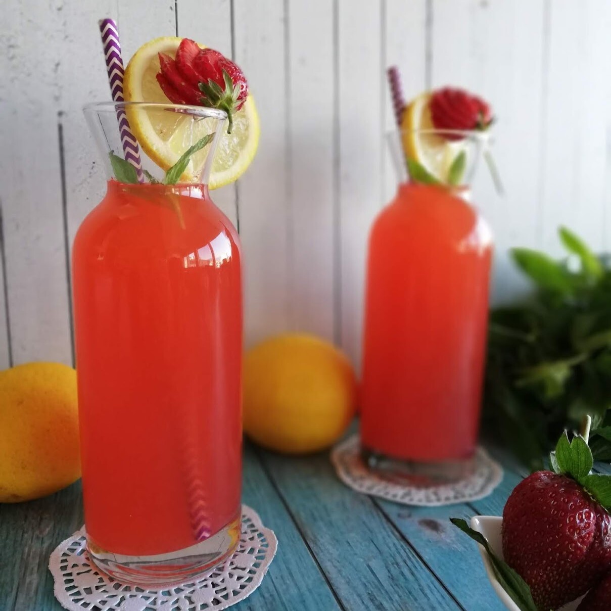 Çilekli Limonata 1 Lt Ev Yapımı