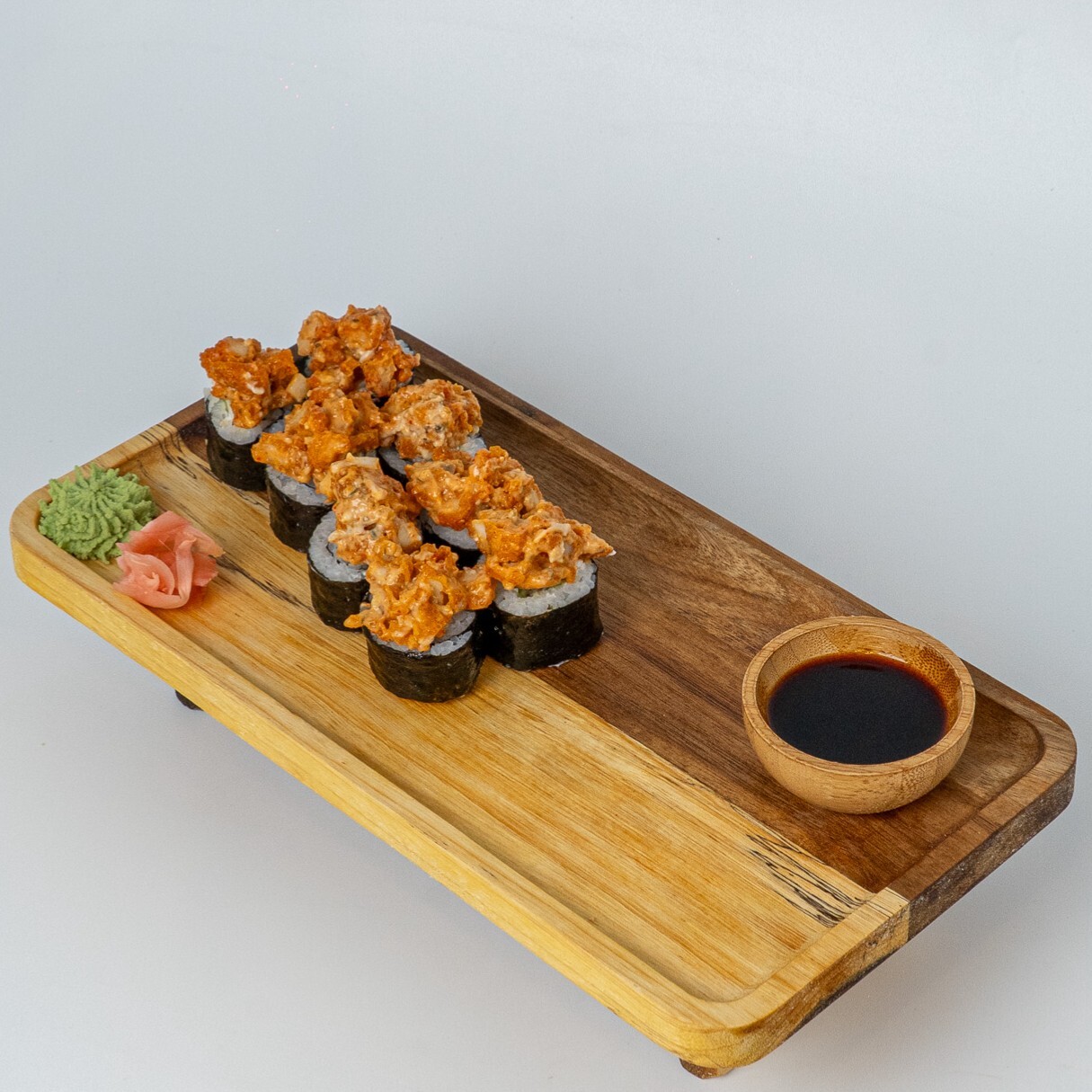 QUEEN ROLL 8PCS.