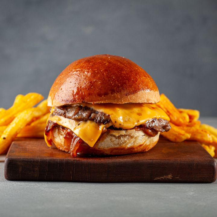 Robert's Cheddar Burger