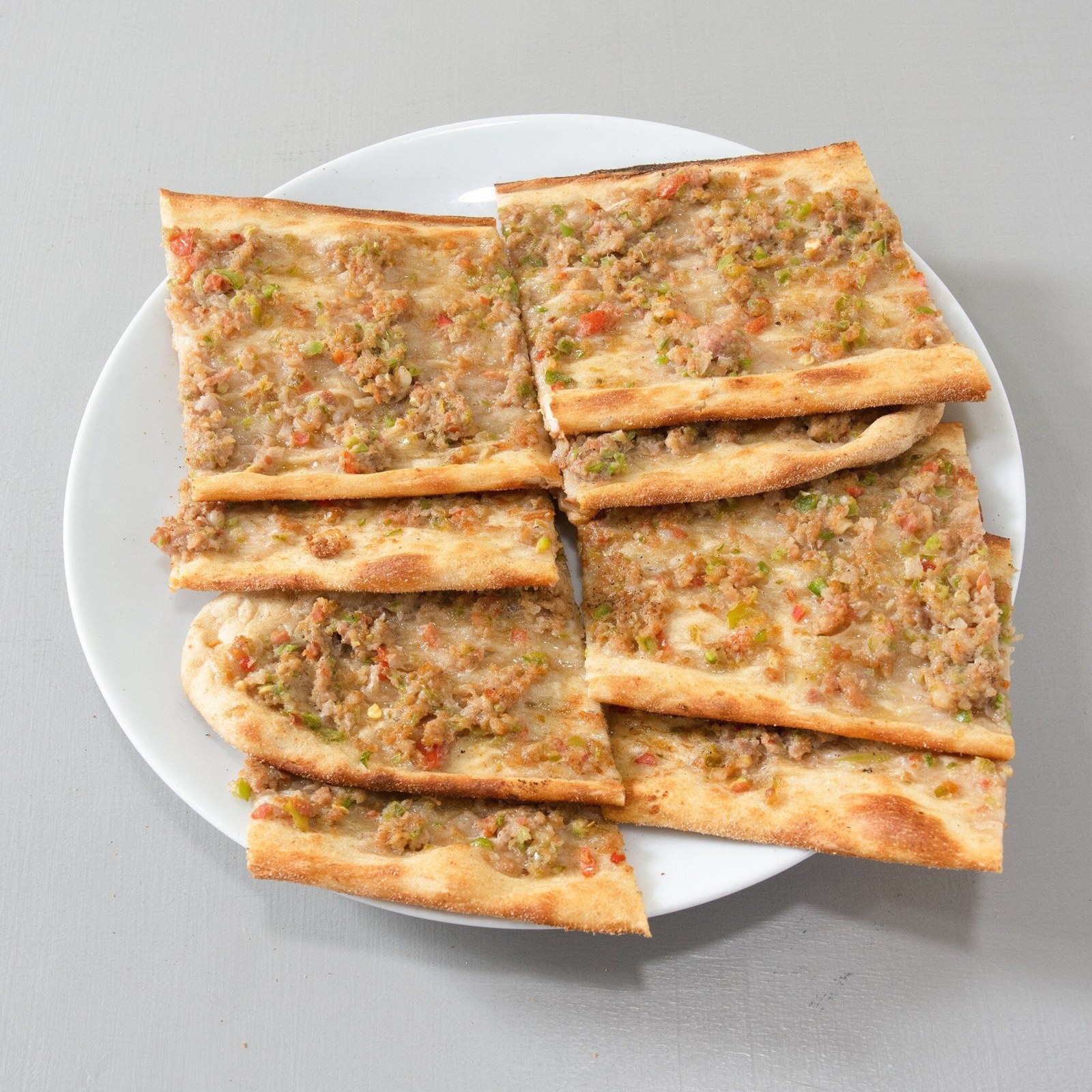 Konya Usulü Kıymalı Pide Menü