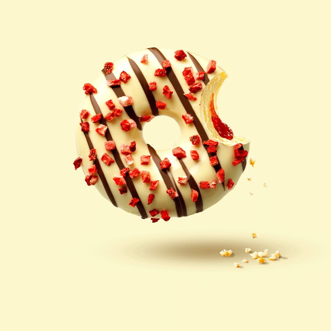 Donut Beyaz Çikolata ve Çilekli