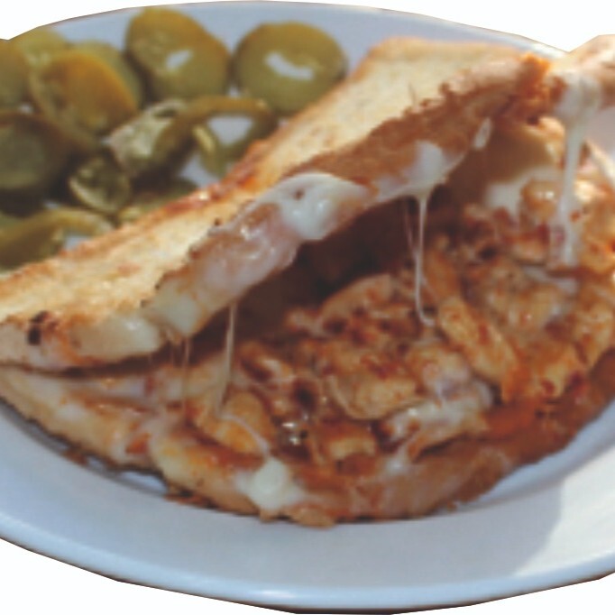 Tavuklu Kaşarlı Tost