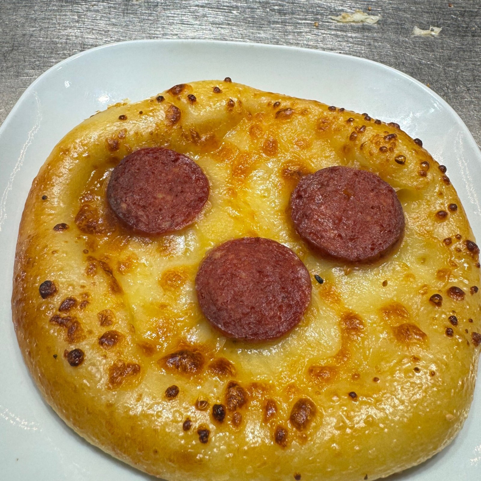 Sucuklu Kaşarlı Pizza