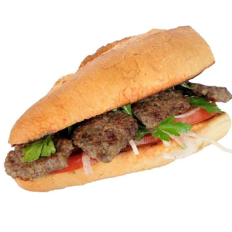 Akçaabat Köfte (Yarım Ekmek) + 330 ml Coca-cola