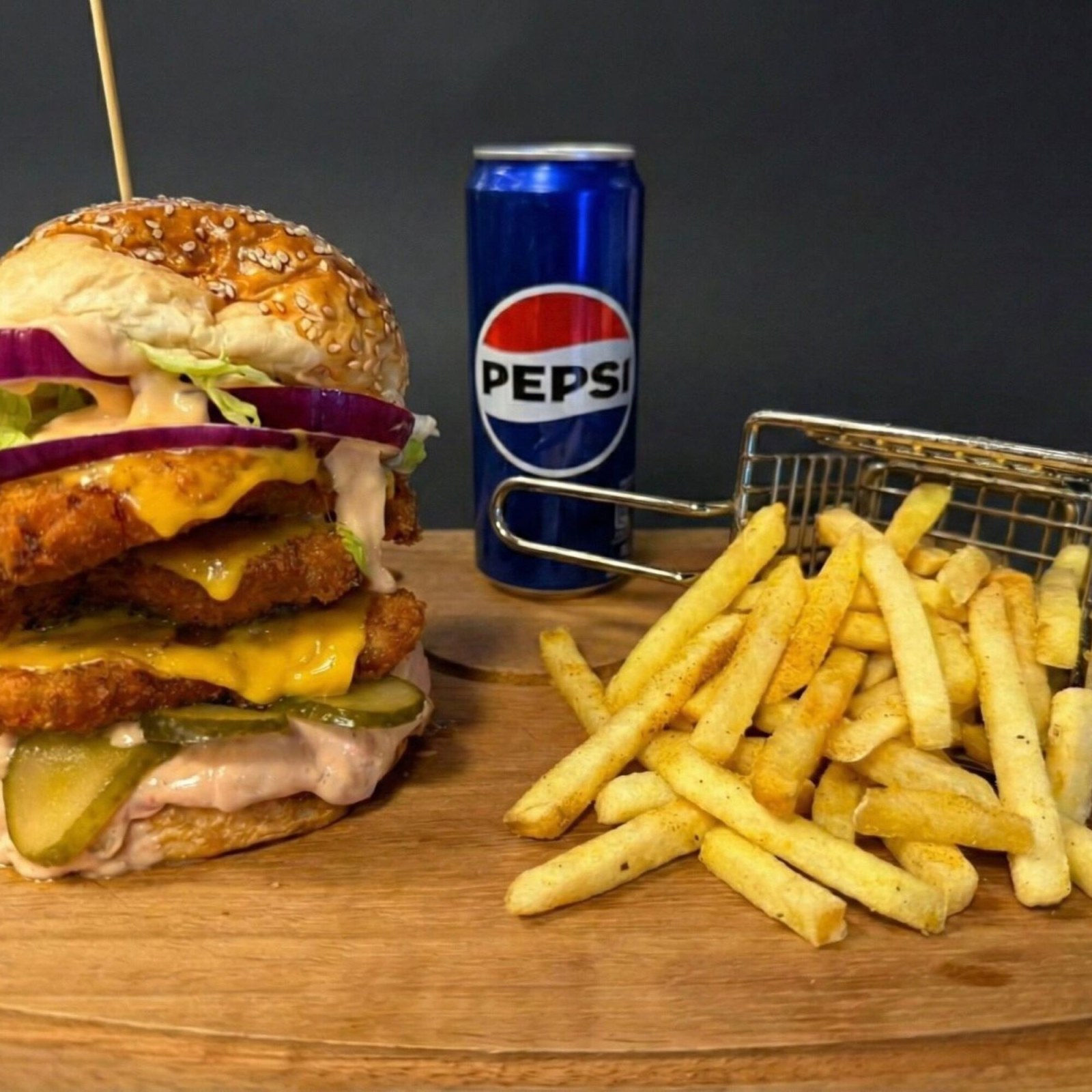 Triple Double Chicken Burger Menü