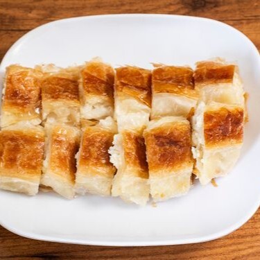 Peynirli Kol Böreği