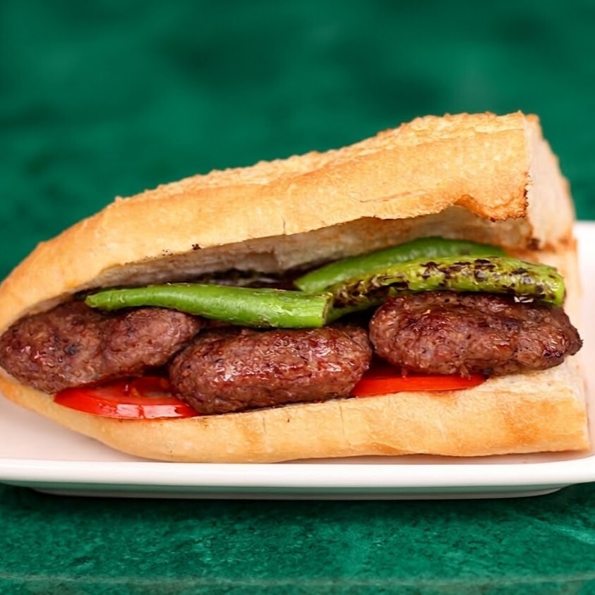 Köfte (Yarım Ekmek)