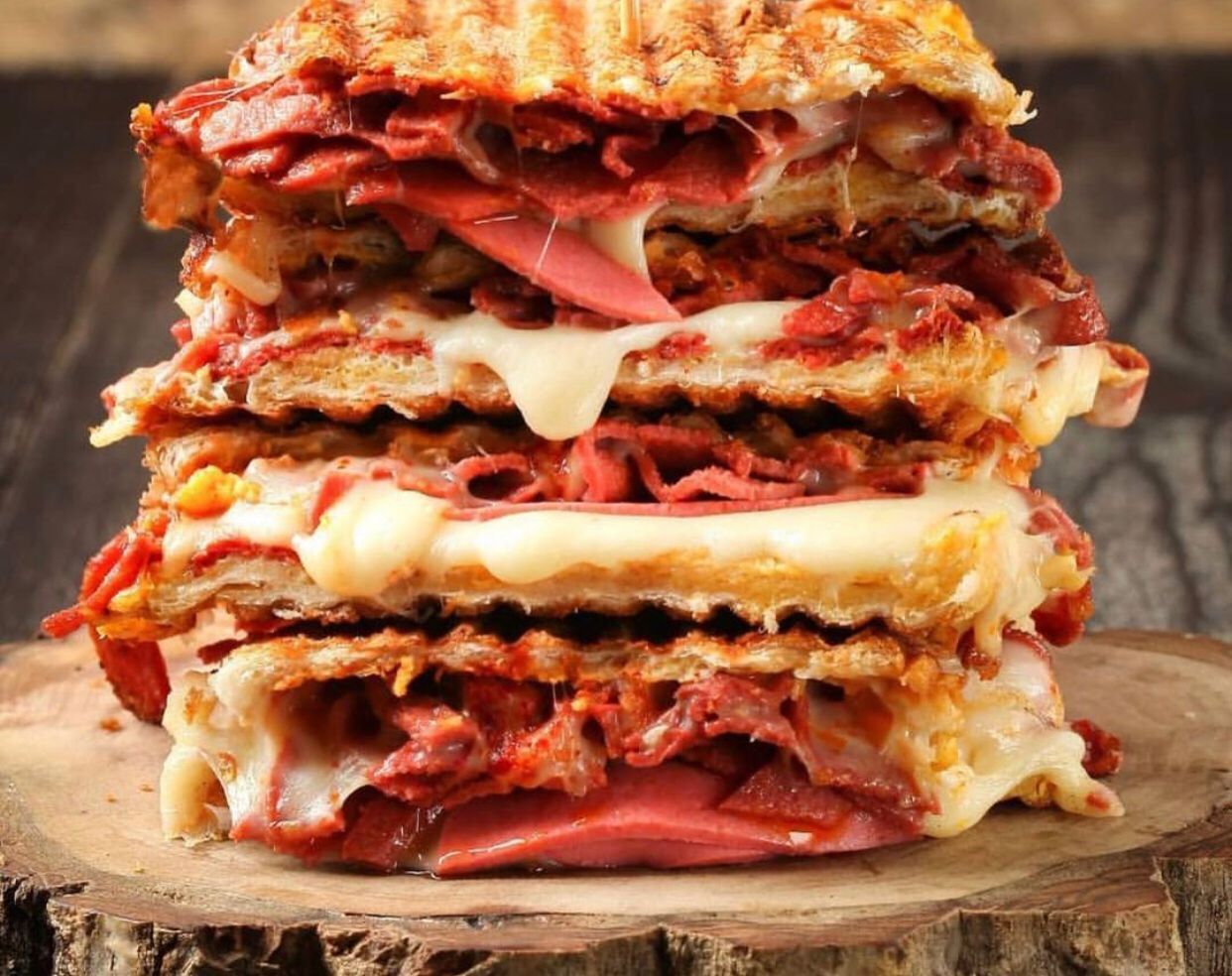 Yıldız Özel Atom Tost Menü