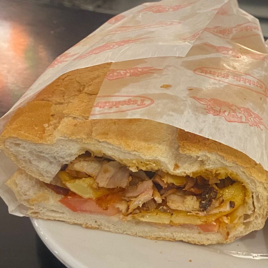 Yarım Ekmek Tavuk Döner