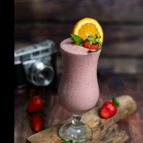 Çilekli Milkshake