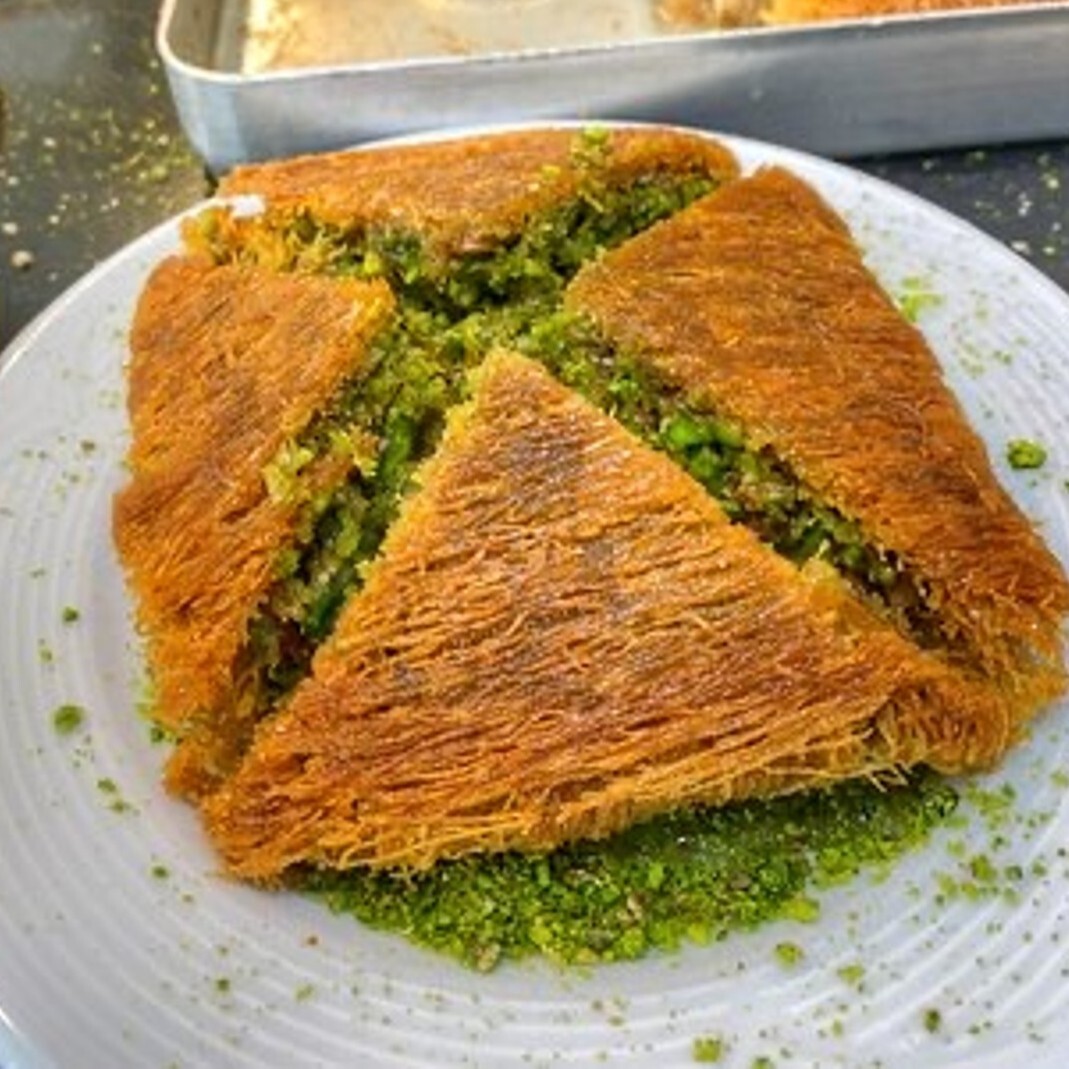 Kaymaklı Bohça Tatlısı