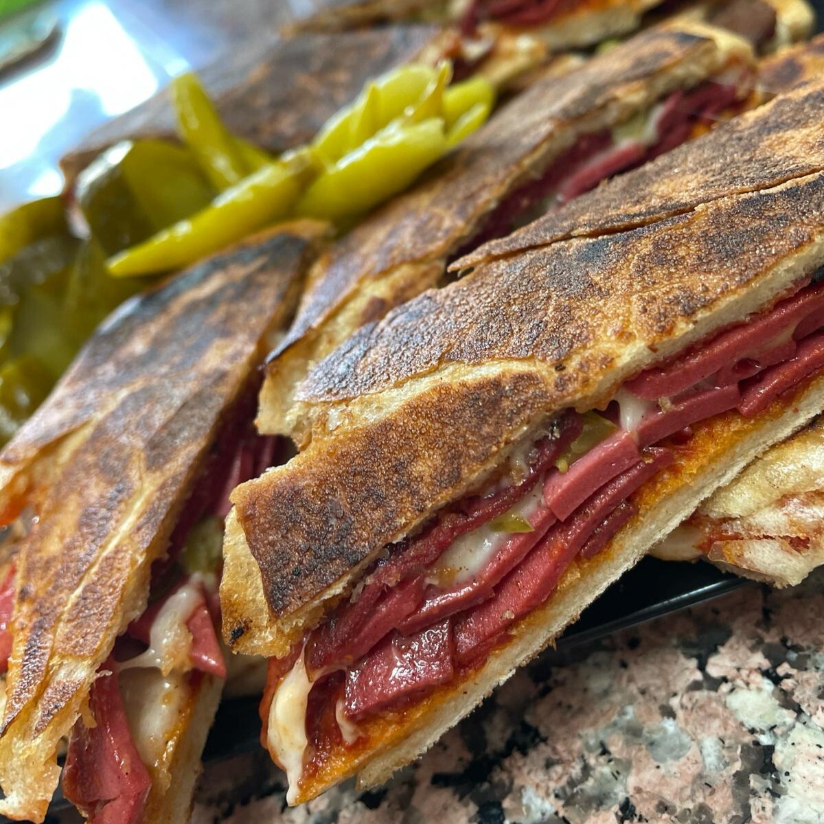 Sucuklu Yumurtalı Tost