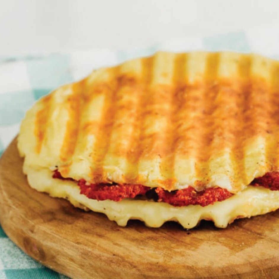 Sucuklu Bazlama Tost