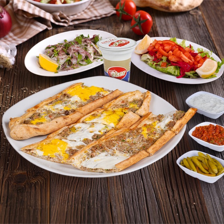 Kıymalı Yumurtalı Pide Menü