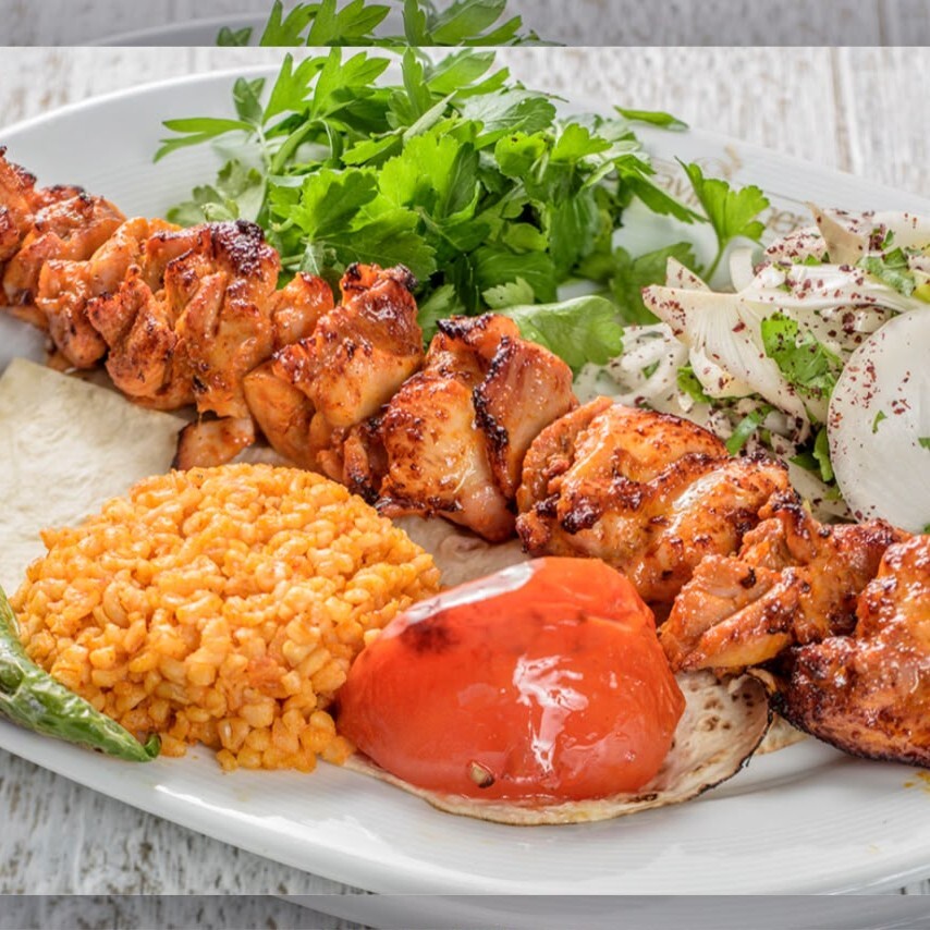 Tavuk Şiş Servis