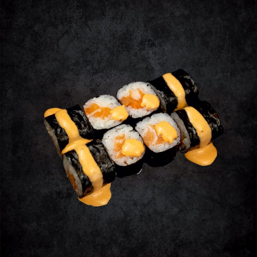 Spicy Sake Maki (8 Pcs.)