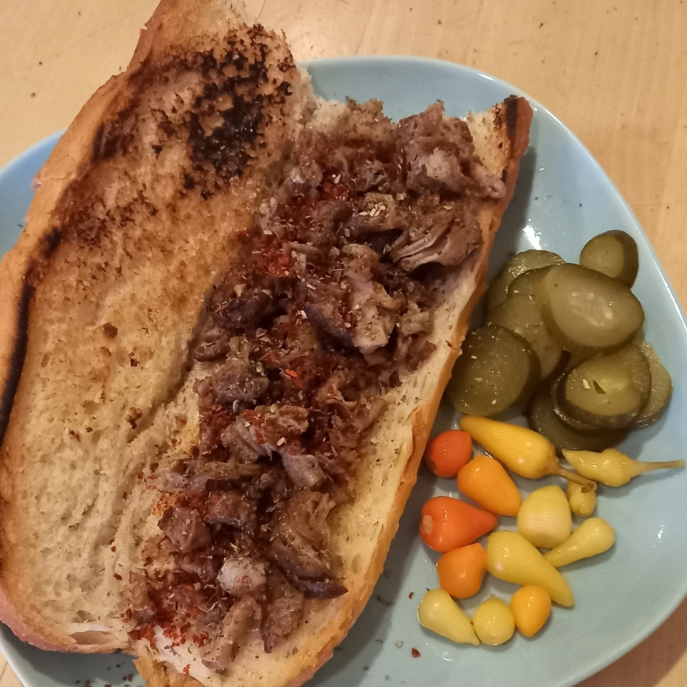 3 Çeyrek Ekmek İzmir Usulü Kuzu Kokoreç