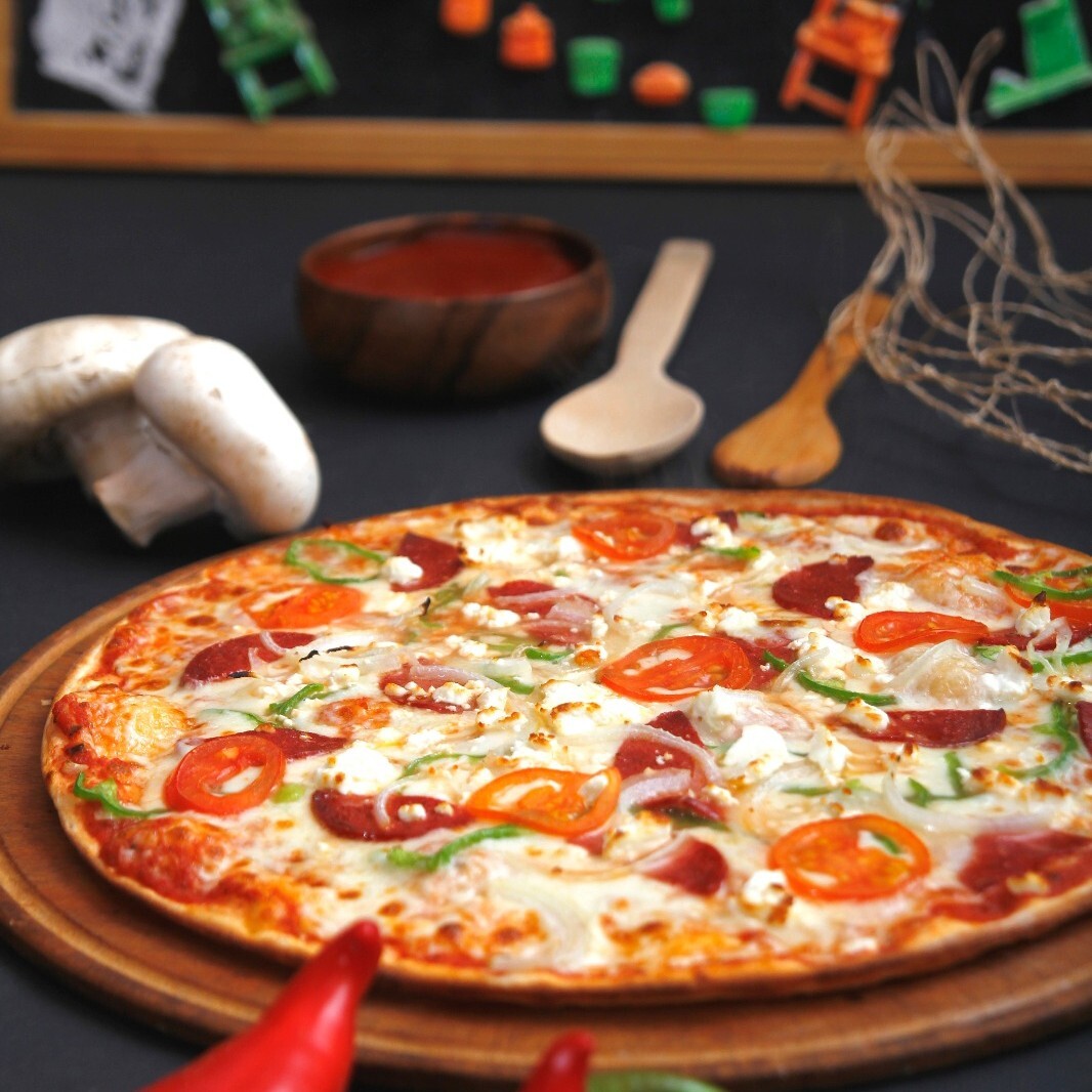 Nevada Pizza Orta Boy (30 cm) l- 1-2 Kişilik)